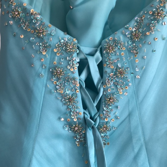 Prom dress made by Alyce Designs. - Picture 5 of 6